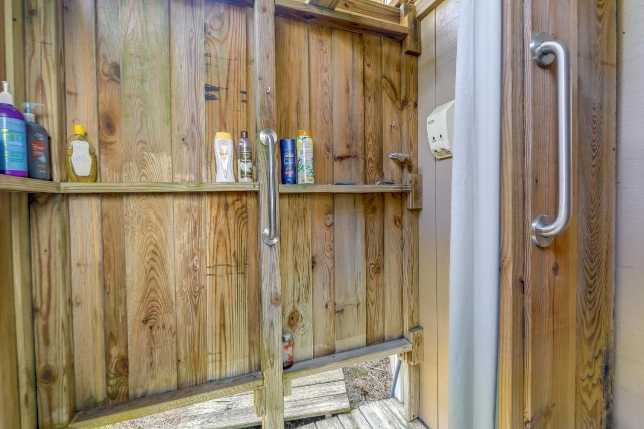 Sneads Ferry Vacation Rental Studio With Water Views Bagian luar foto